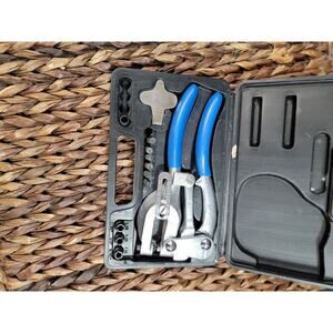 Neiko Multi-Purpose Power Hole Punch Kit 3/32-9/32” Original Box Carry Case